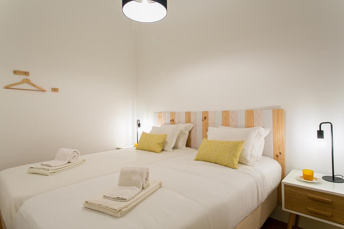 Lovelystay - Cozy 3Bdr Apartment In Estrela Lisboa Exterior foto